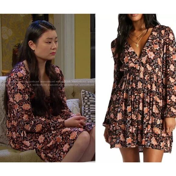 Billabong Tunic Sweetest Dream Floral Dress Long Sleeve V-Neck Size M - Picture 1 of 8